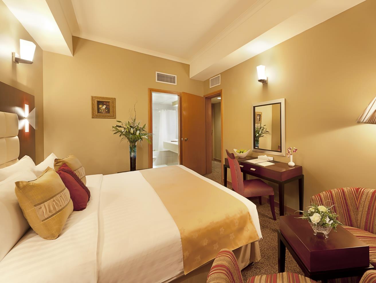 Sun & Sands Sea View Hotel
