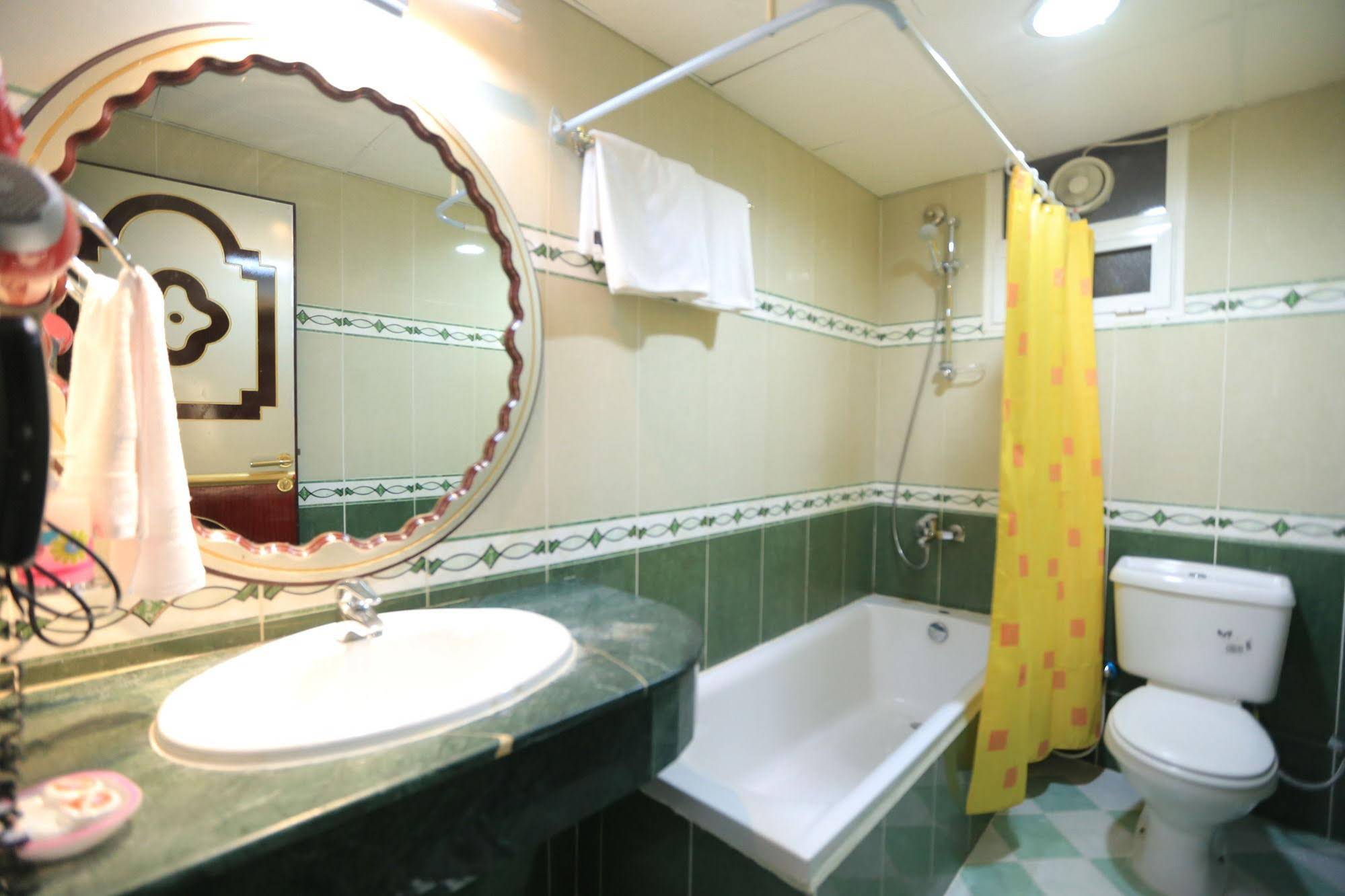 Concorde Inn Hotel