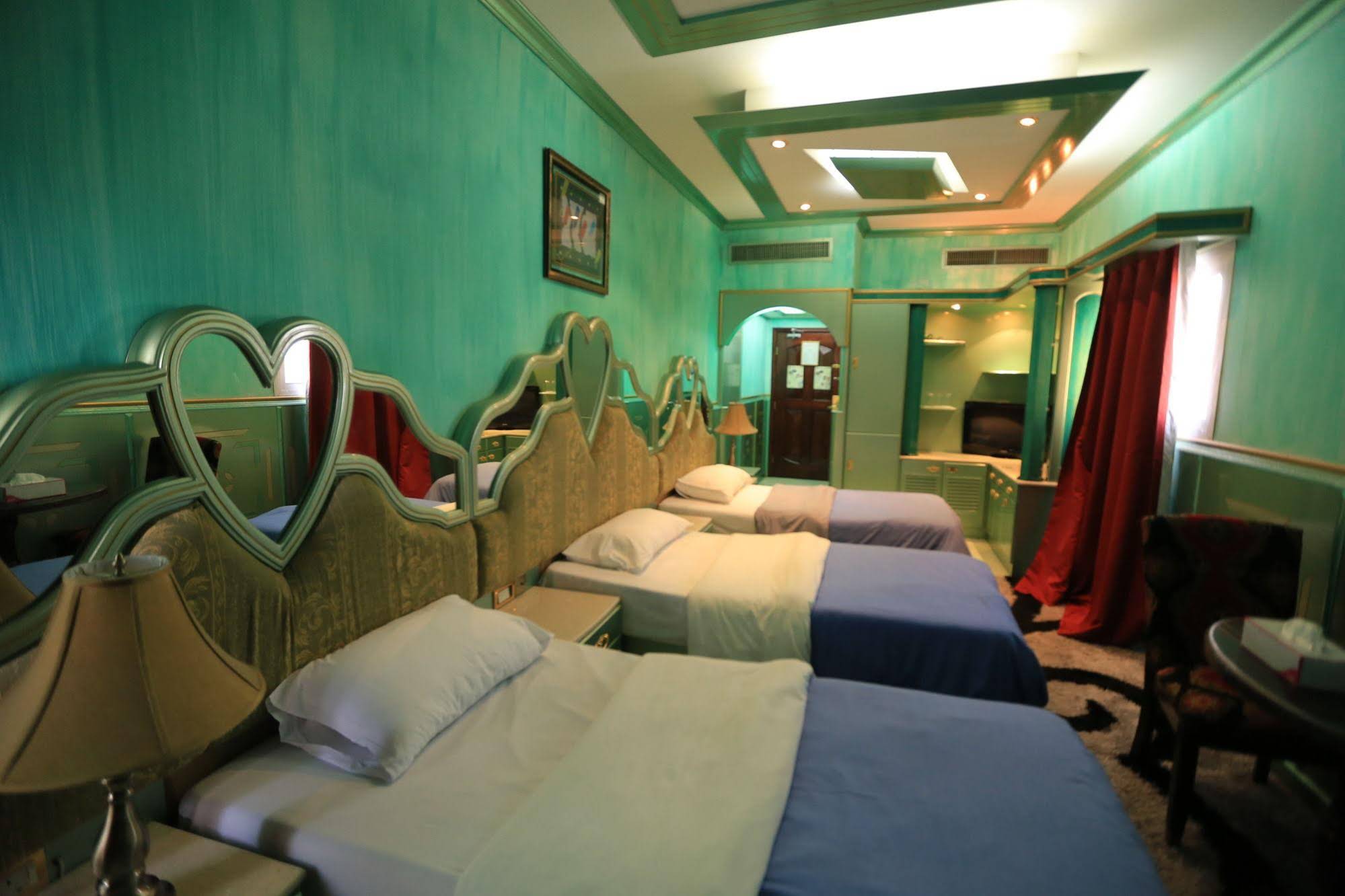 Concorde Inn Hotel