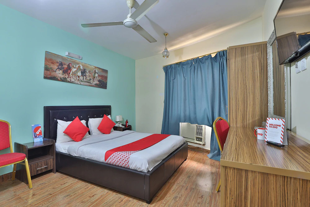 Sweet Palace Hotel by OYO Rooms