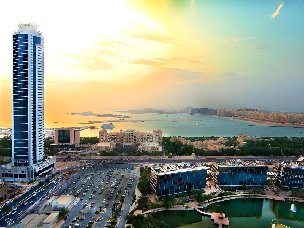 Tamani Marina Hotel and Hotel Apartment