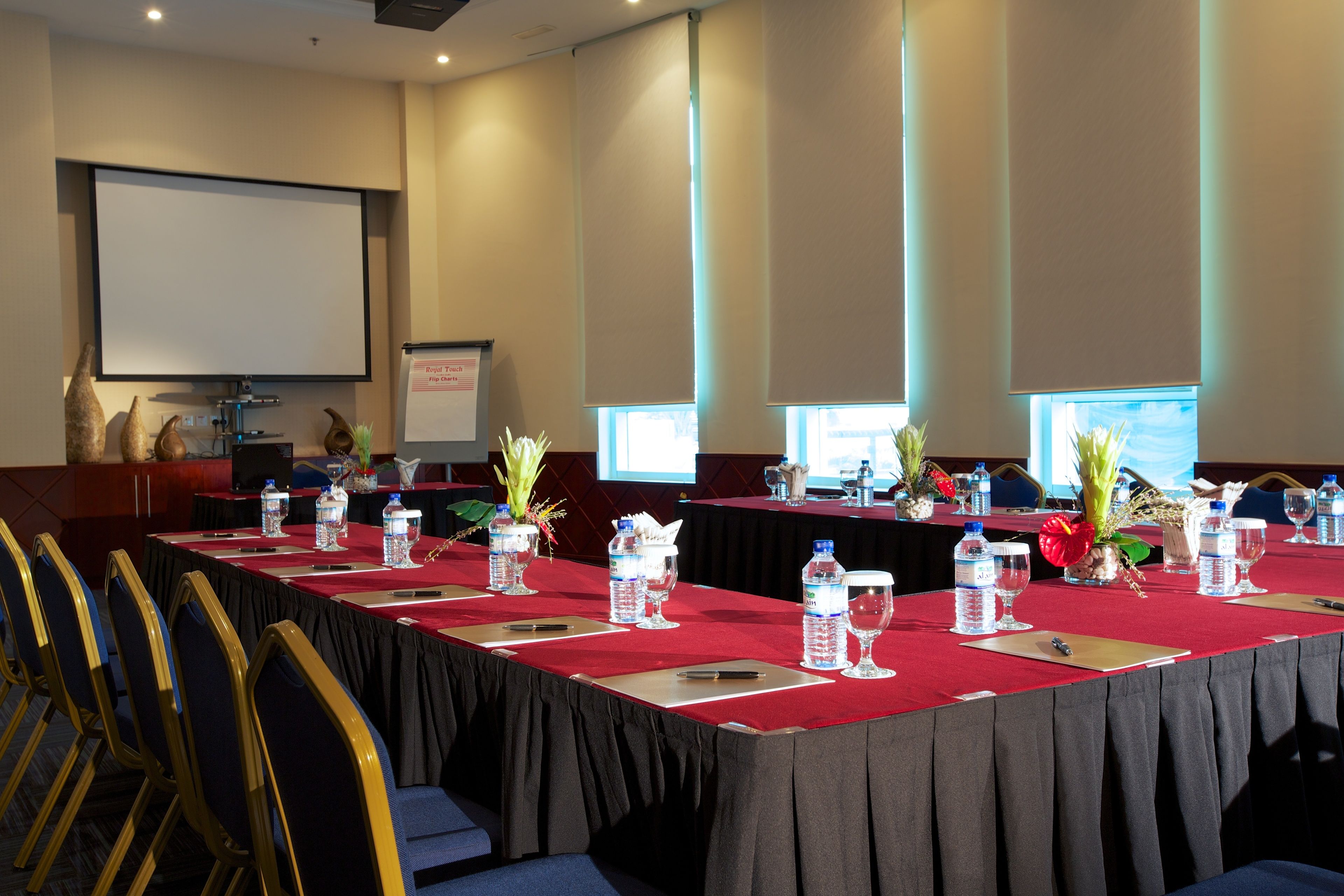 Tamani Marina Hotel and Hotel Apartment