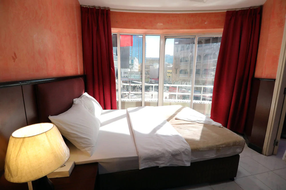 Tanha Hotel