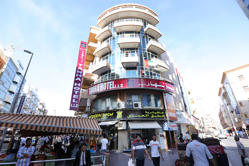 Tanha Hotel