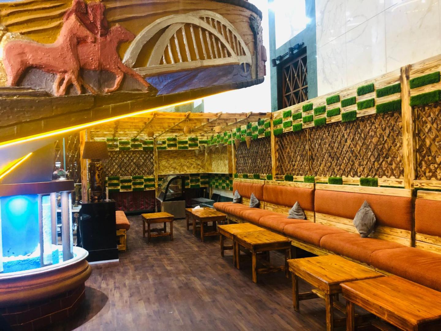 Knight Armour Hotel