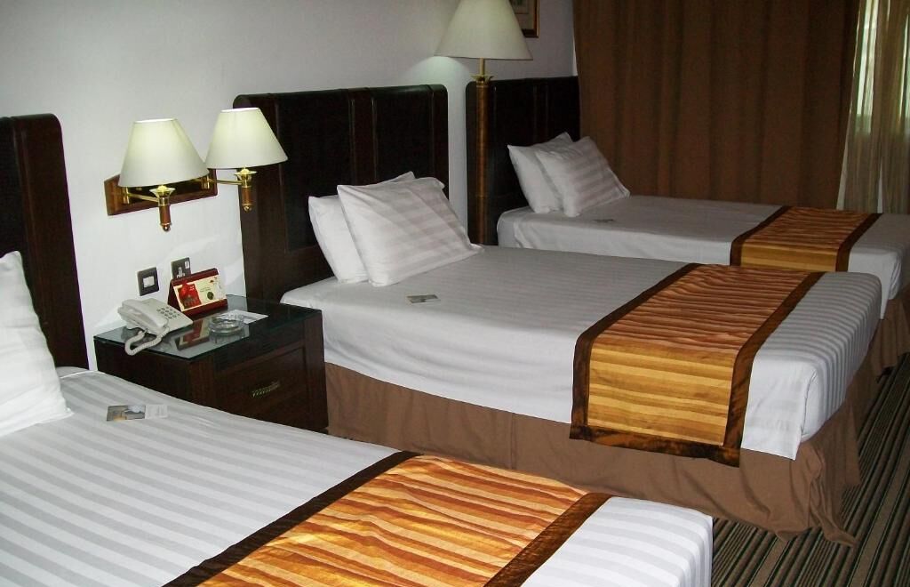 Knight Armour Hotel