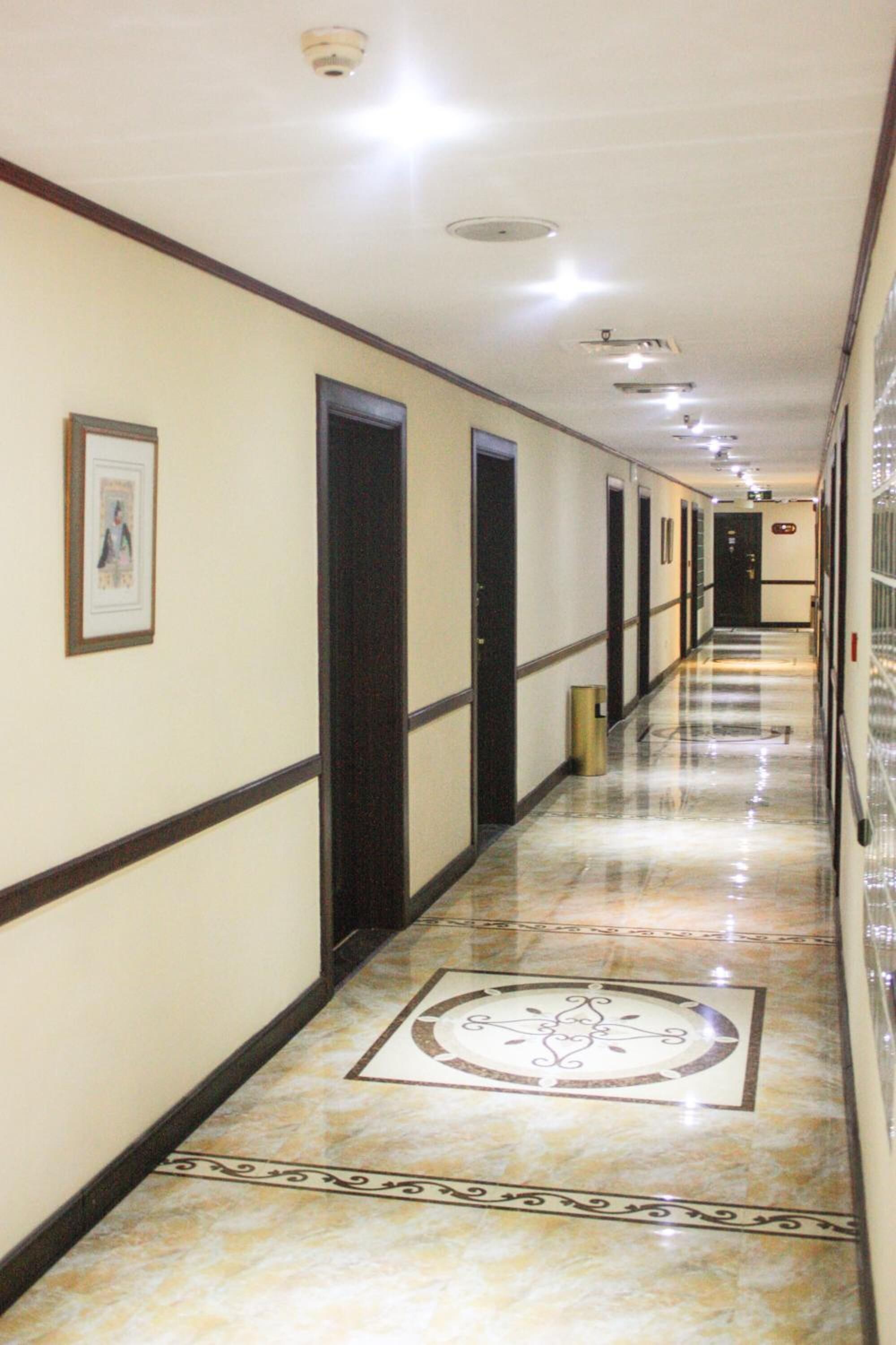 Knight Armour Hotel