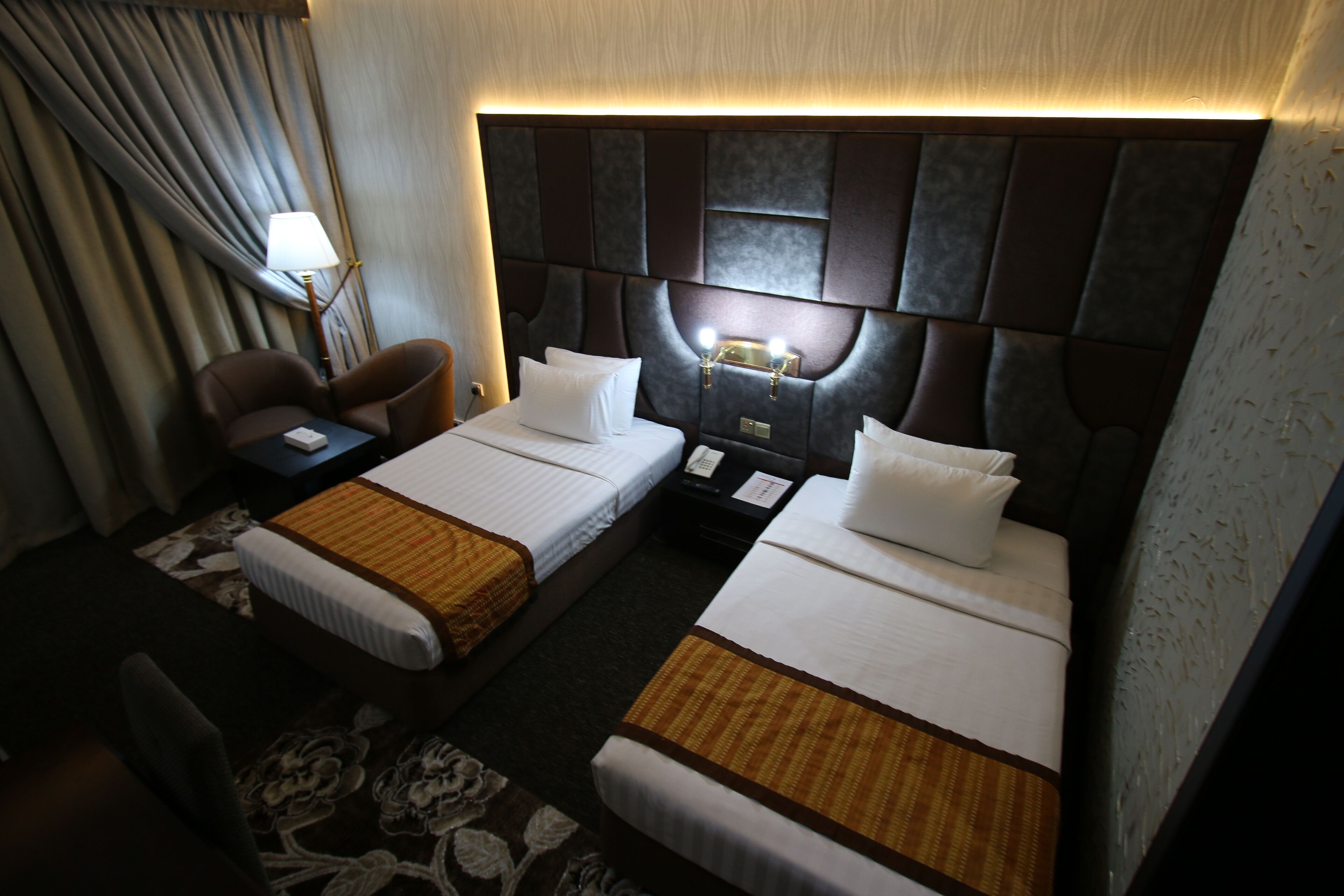 Knight Armour Hotel