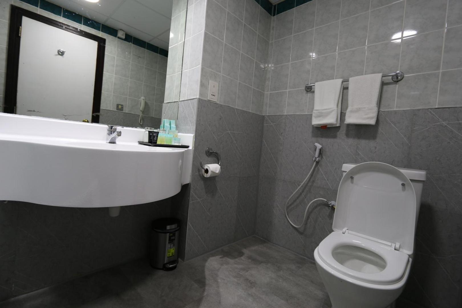 Knight Armour Hotel