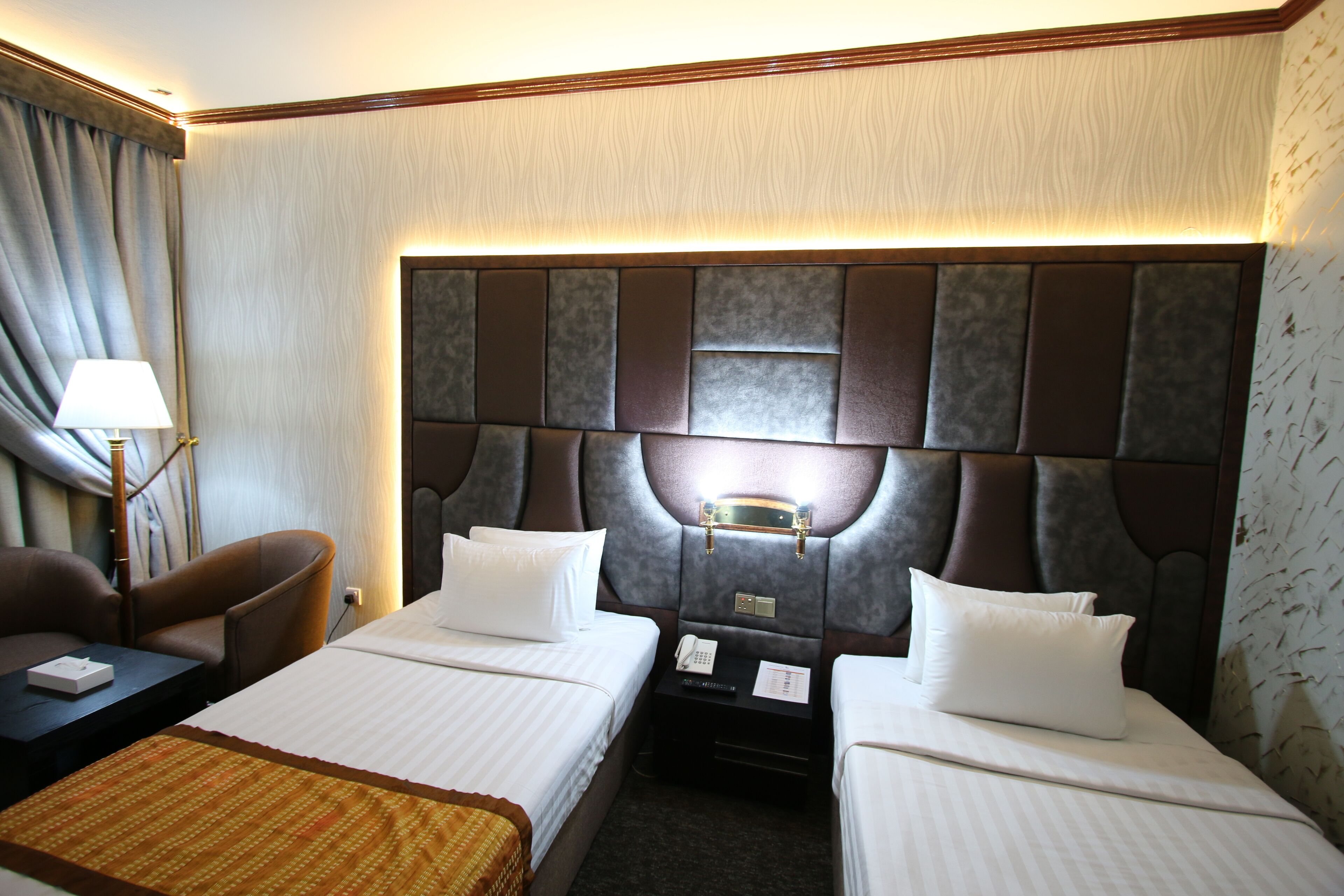 Knight Armour Hotel