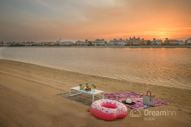 The Palm Jumeirah Villas by Dream Inn