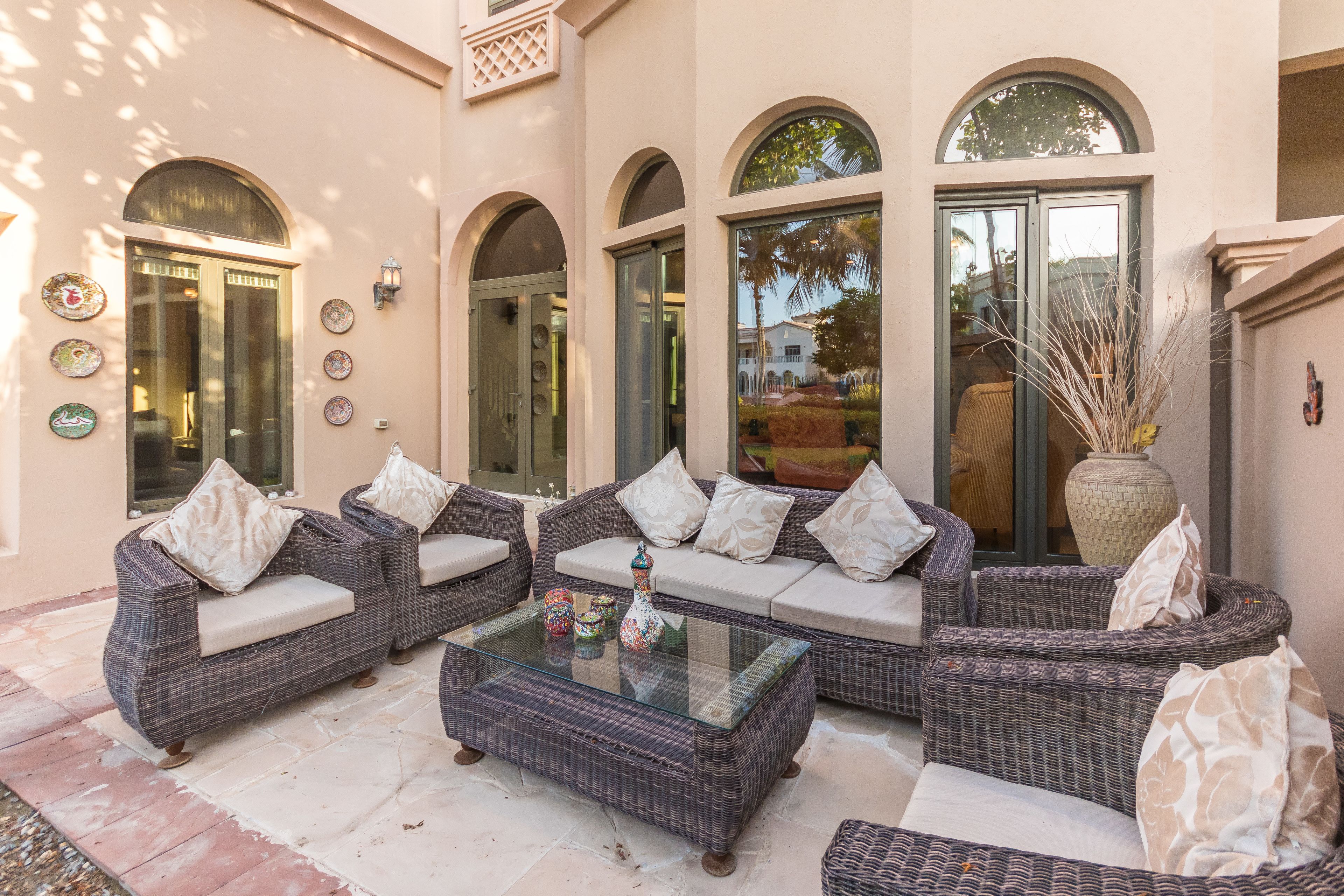 The Palm Jumeirah Villas - Frond A by Yanjoon Holiday Homes