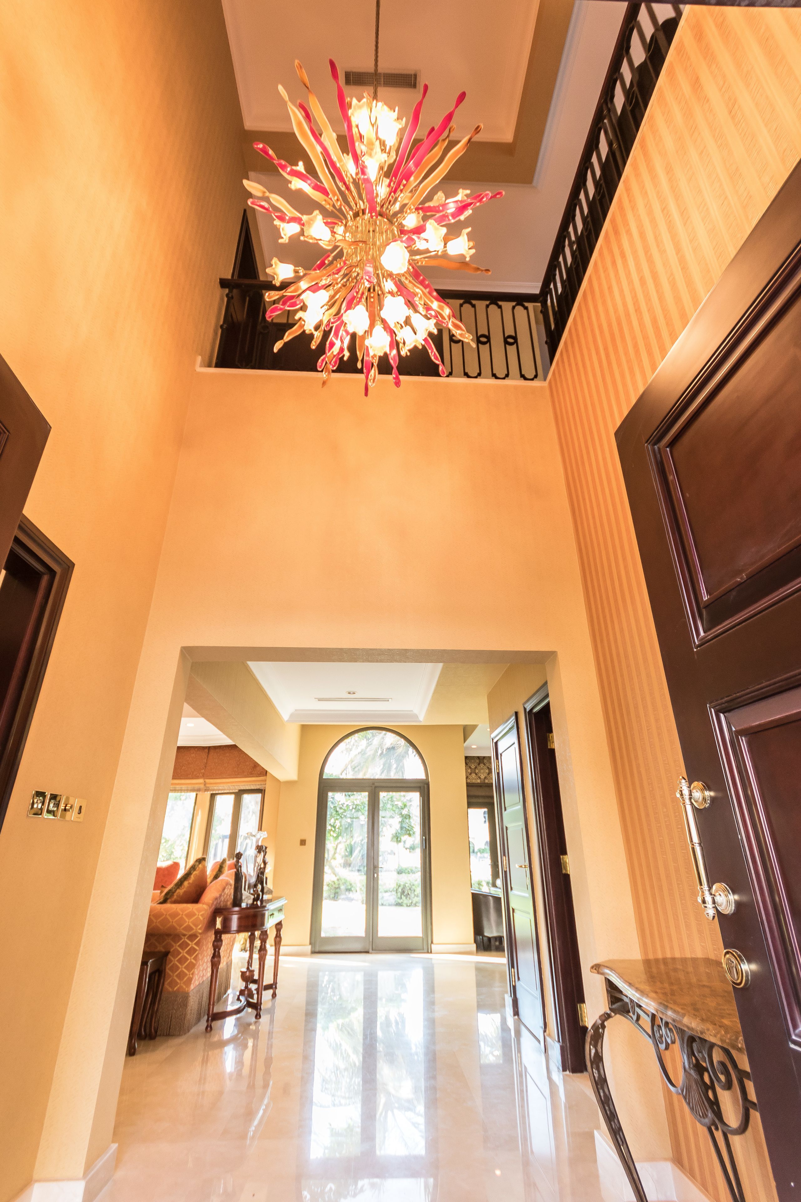 The Palm Jumeirah Villas - Frond A by Yanjoon Holiday Homes