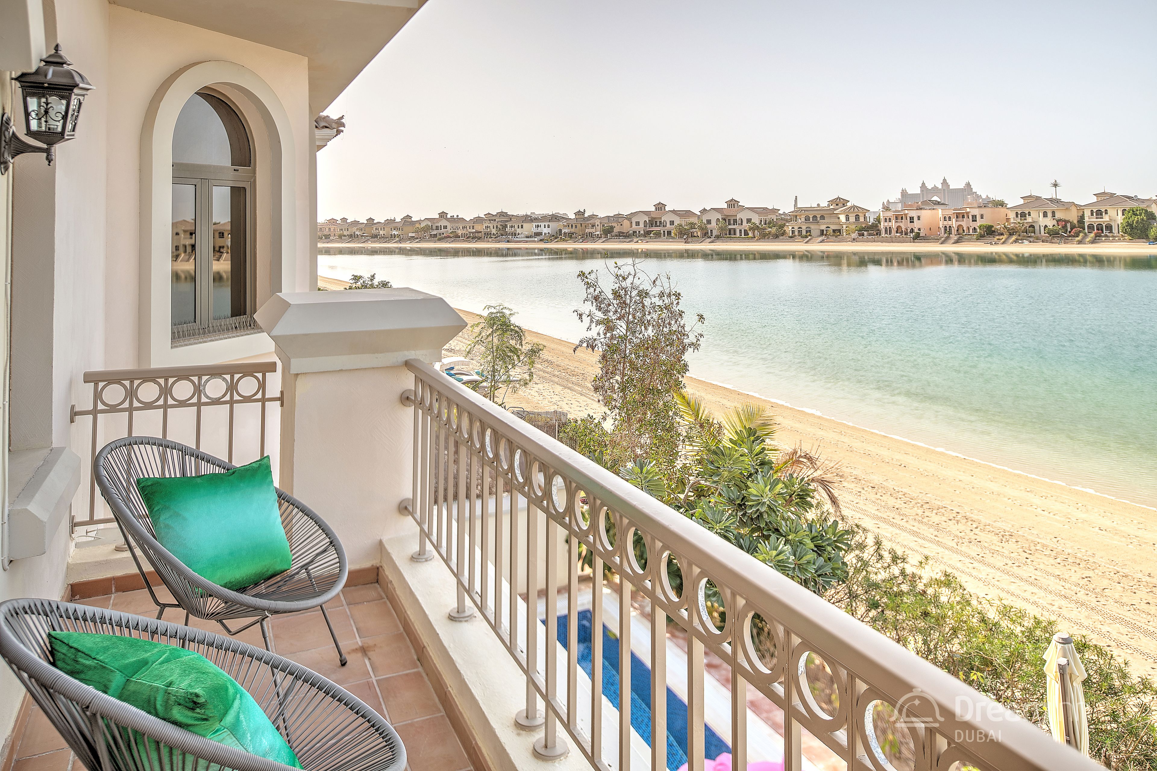 The Palm Jumeirah Villas - Frond B by Dream Inn Dubai