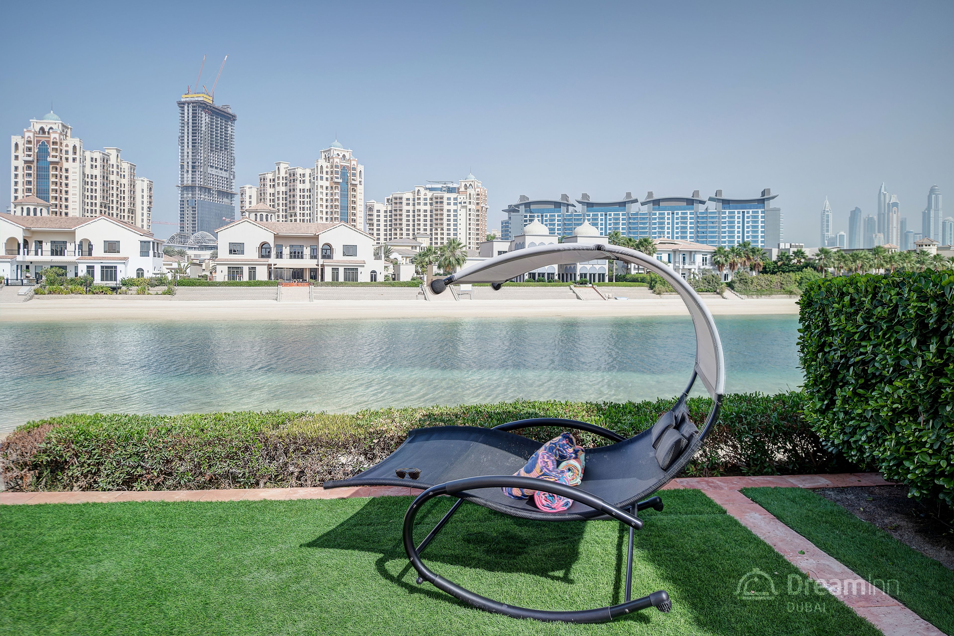 The Palm Jumeirah Villas - Frond O by Dream Inn Dubai
