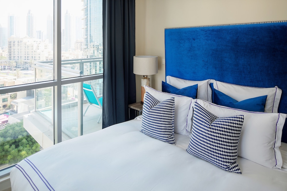 The Residences 8