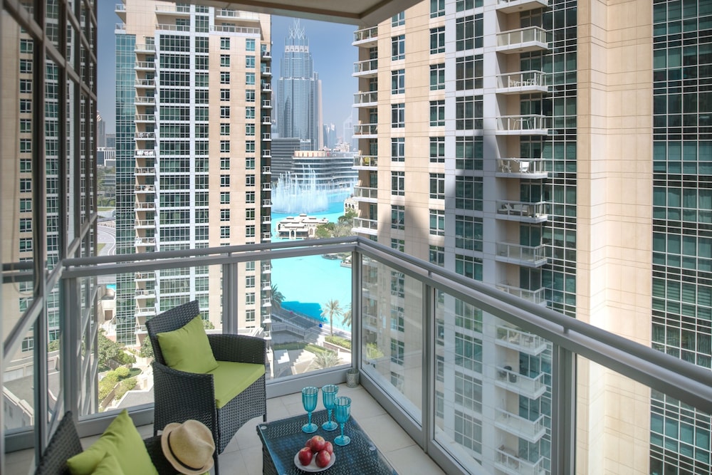 The Residences 8