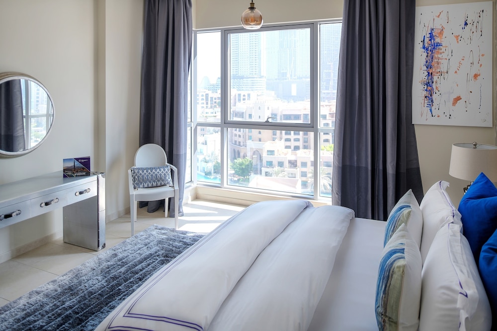The Residences 8