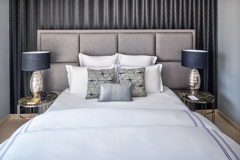 The Residences 8