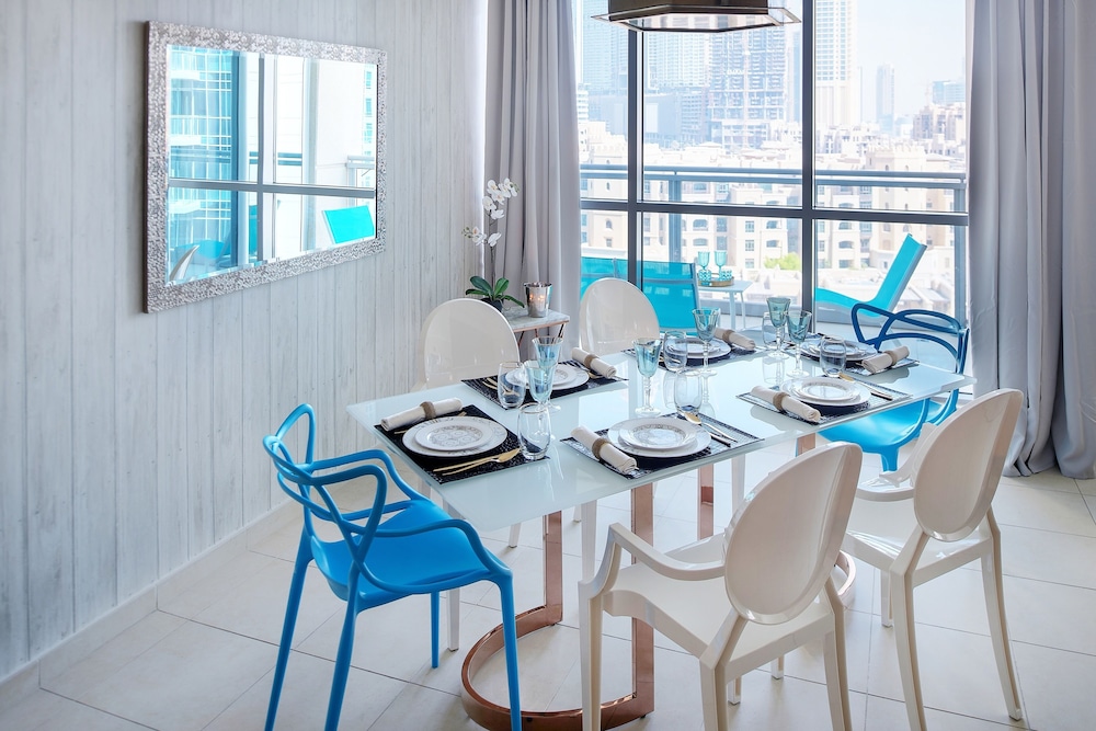 The Residences 8