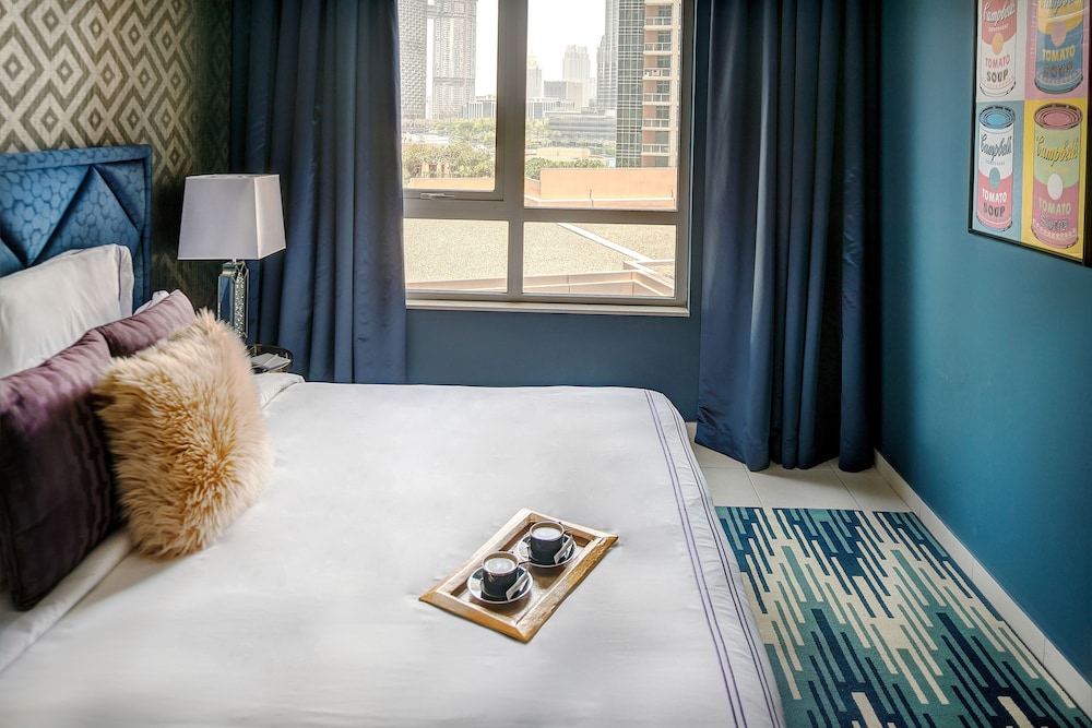 The Residences 8