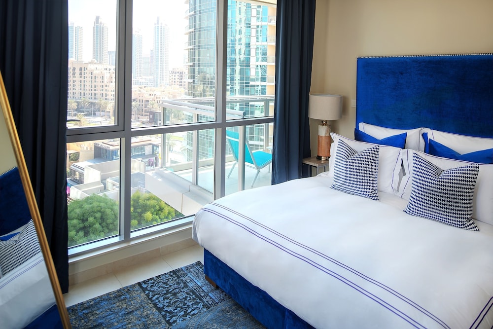 The Residences 8