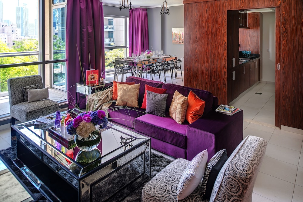 The Residences 8
