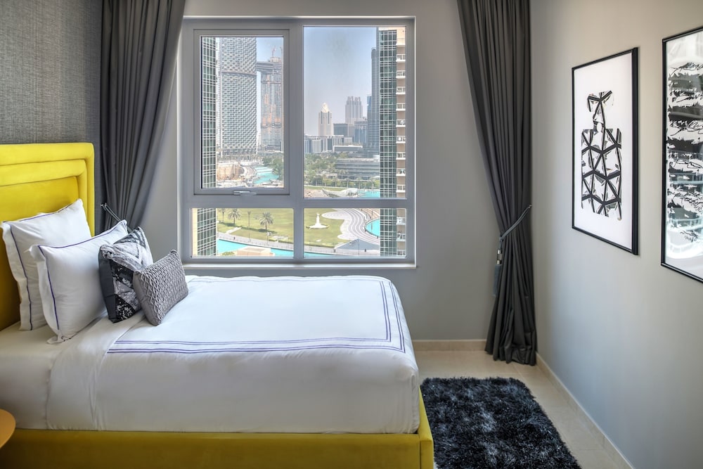 The Residences 8