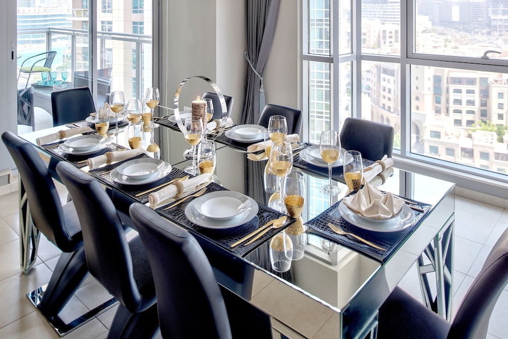 The Residences 8