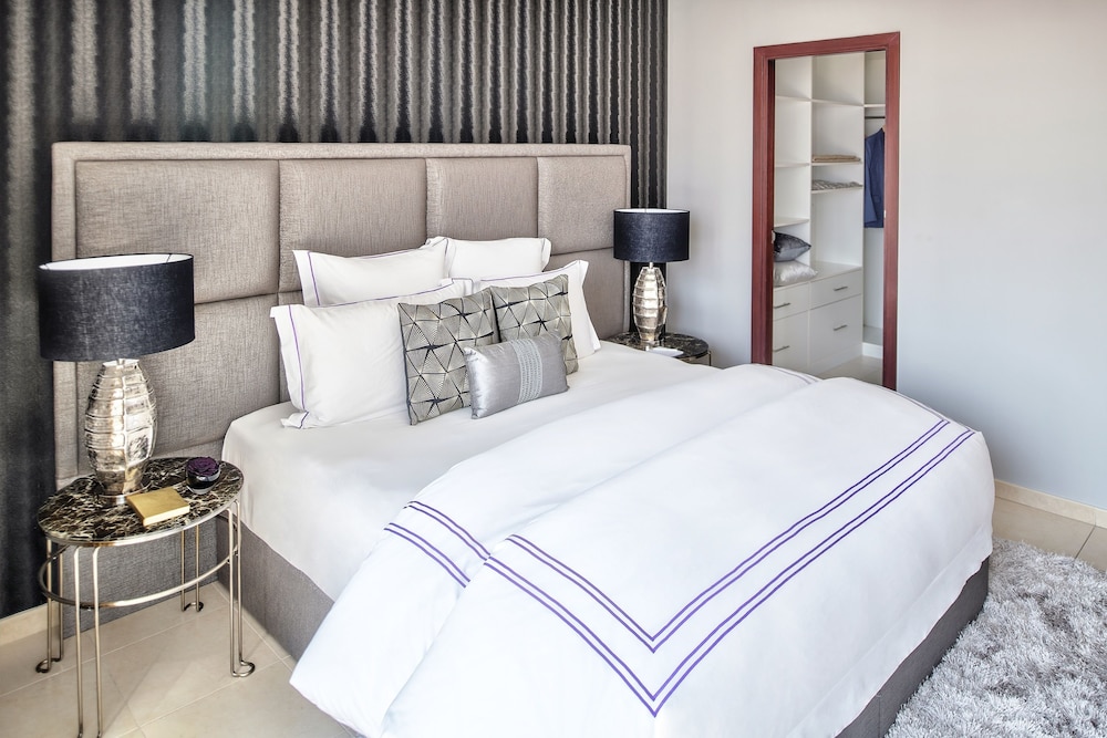 The Residences 8
