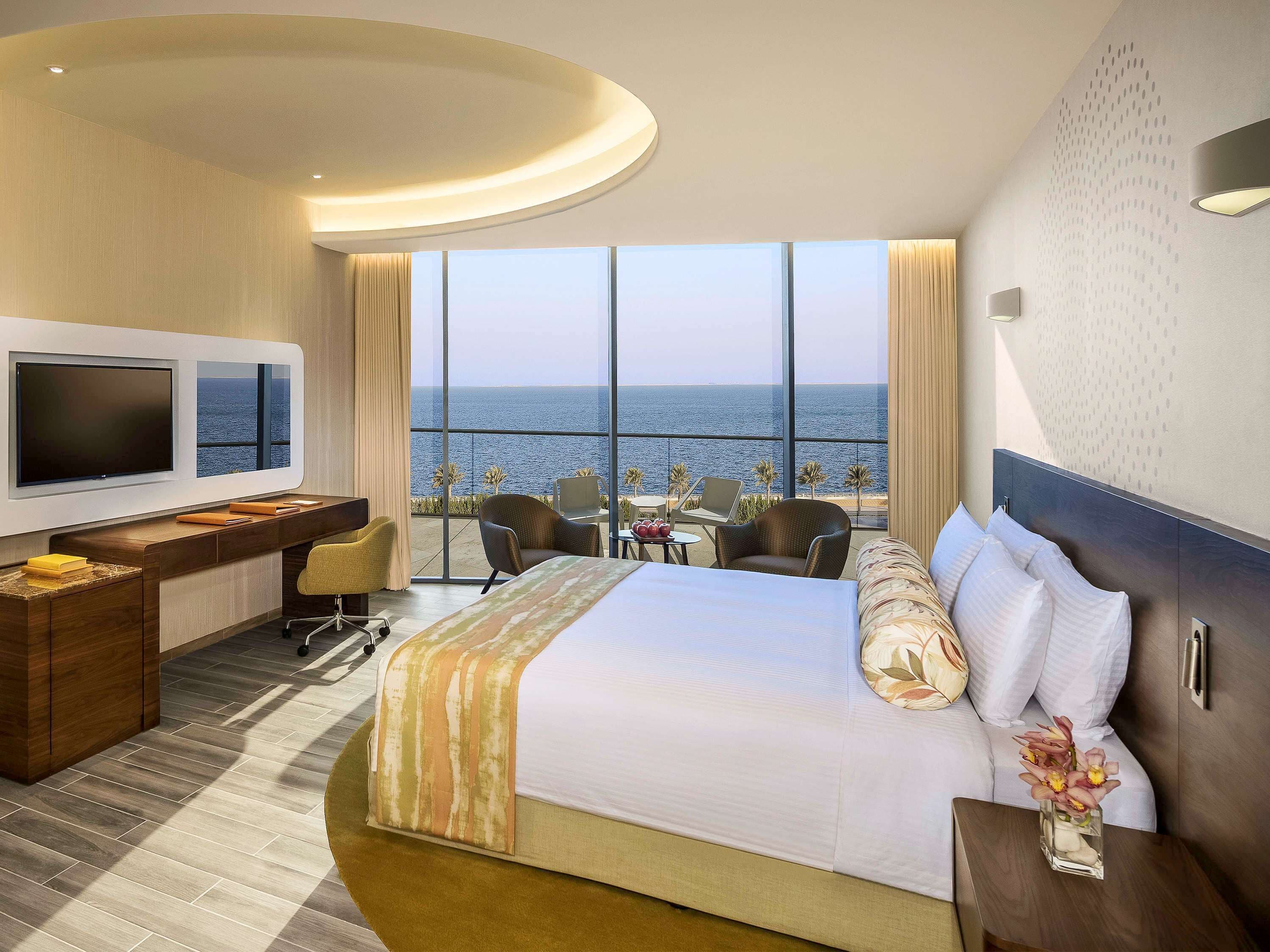 The Retreat Palm Dubai MGallery by Sofitel