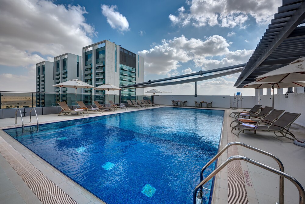 The S Hotel