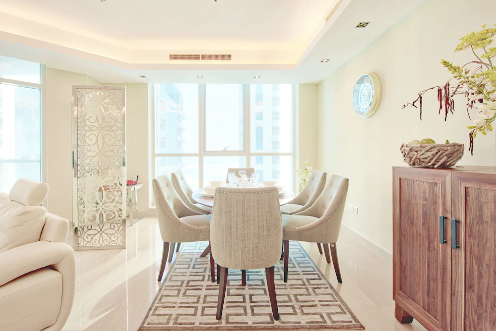 The Torch by Luton Vacation Home