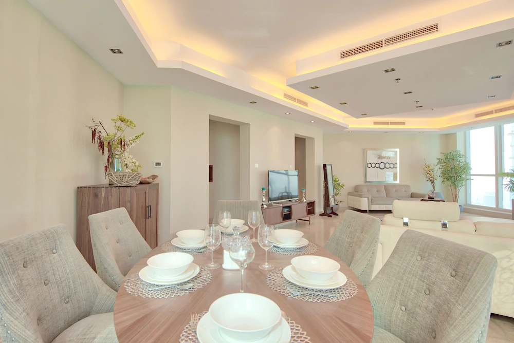 The Torch by Luton Vacation Home