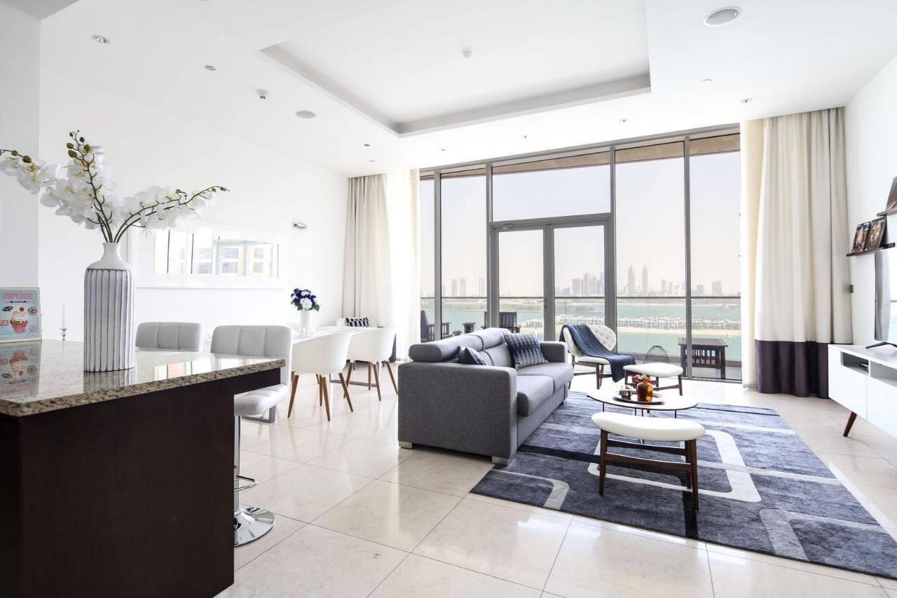 Tiara Residences by Frank Porter