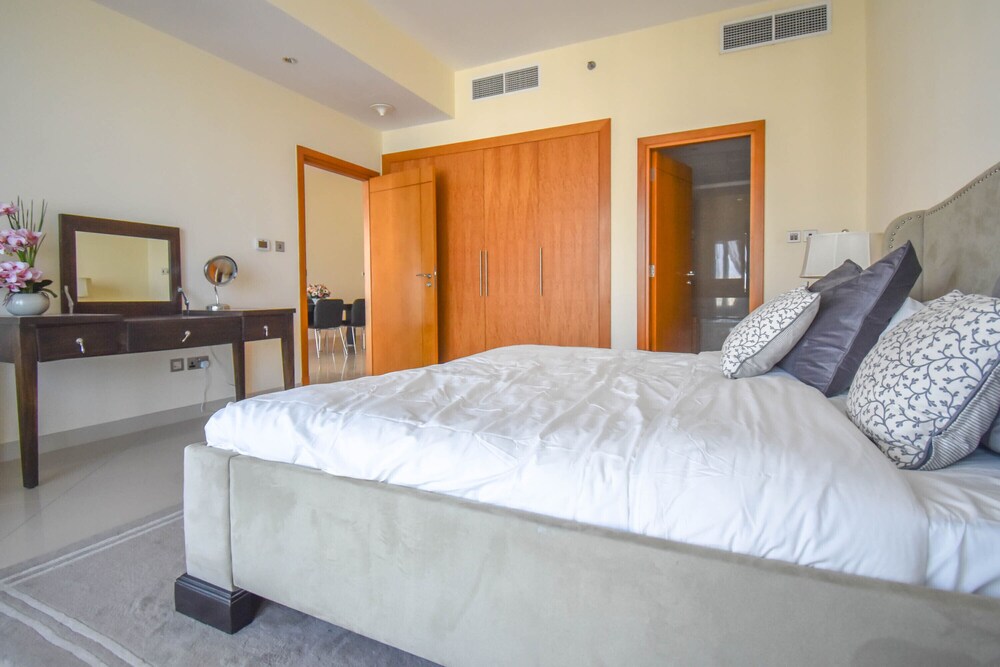Trident Grand Residence by Airbetter