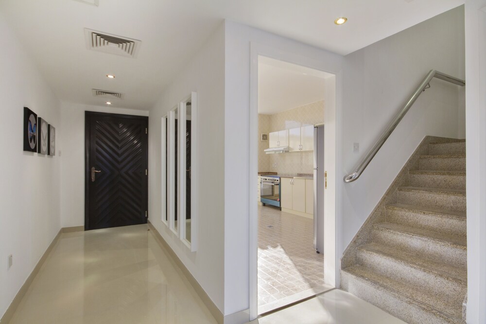 Waikiki Townhouses by Bespoke Residences
