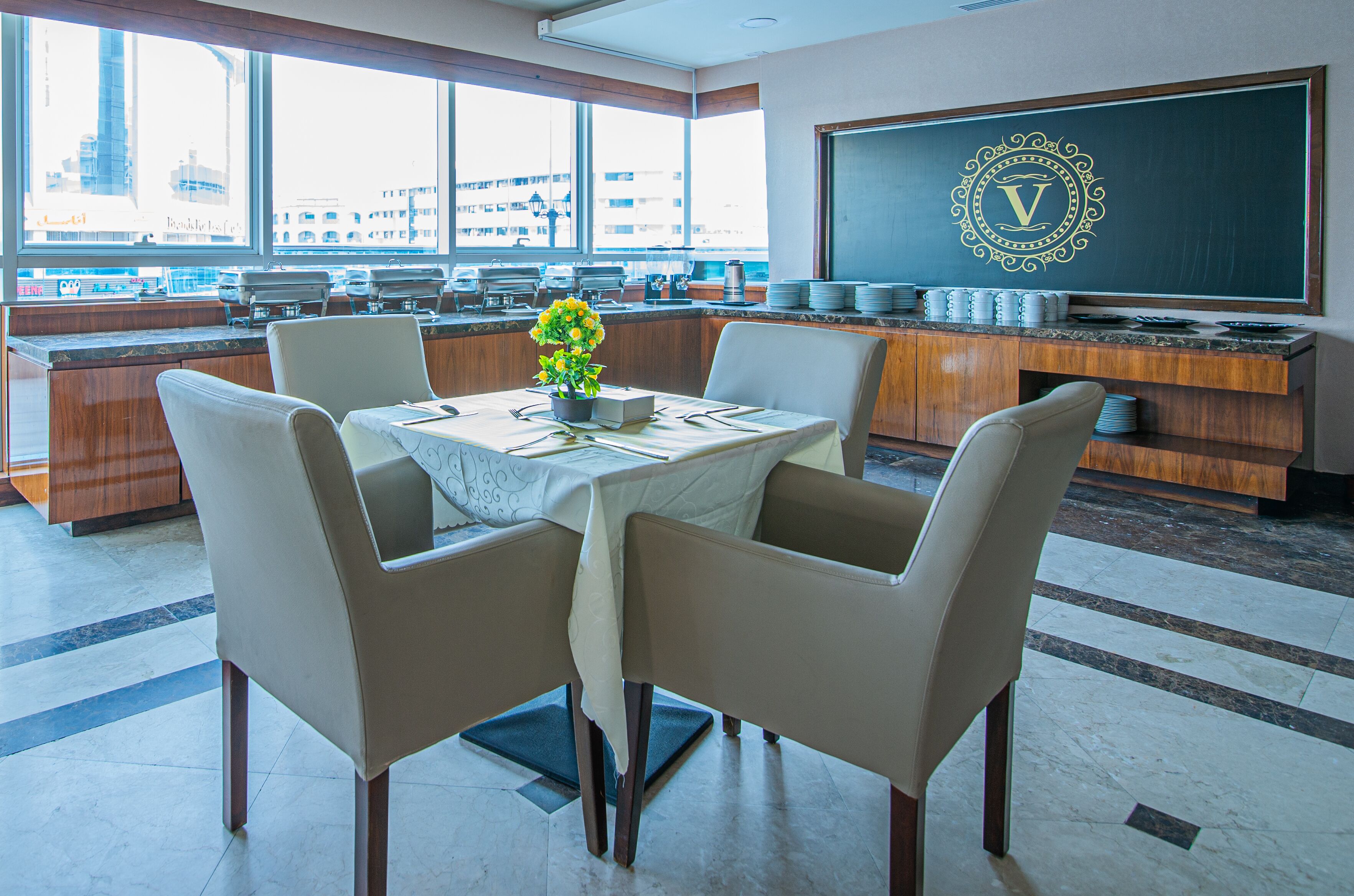 Vista Hotel Apartments Deluxe