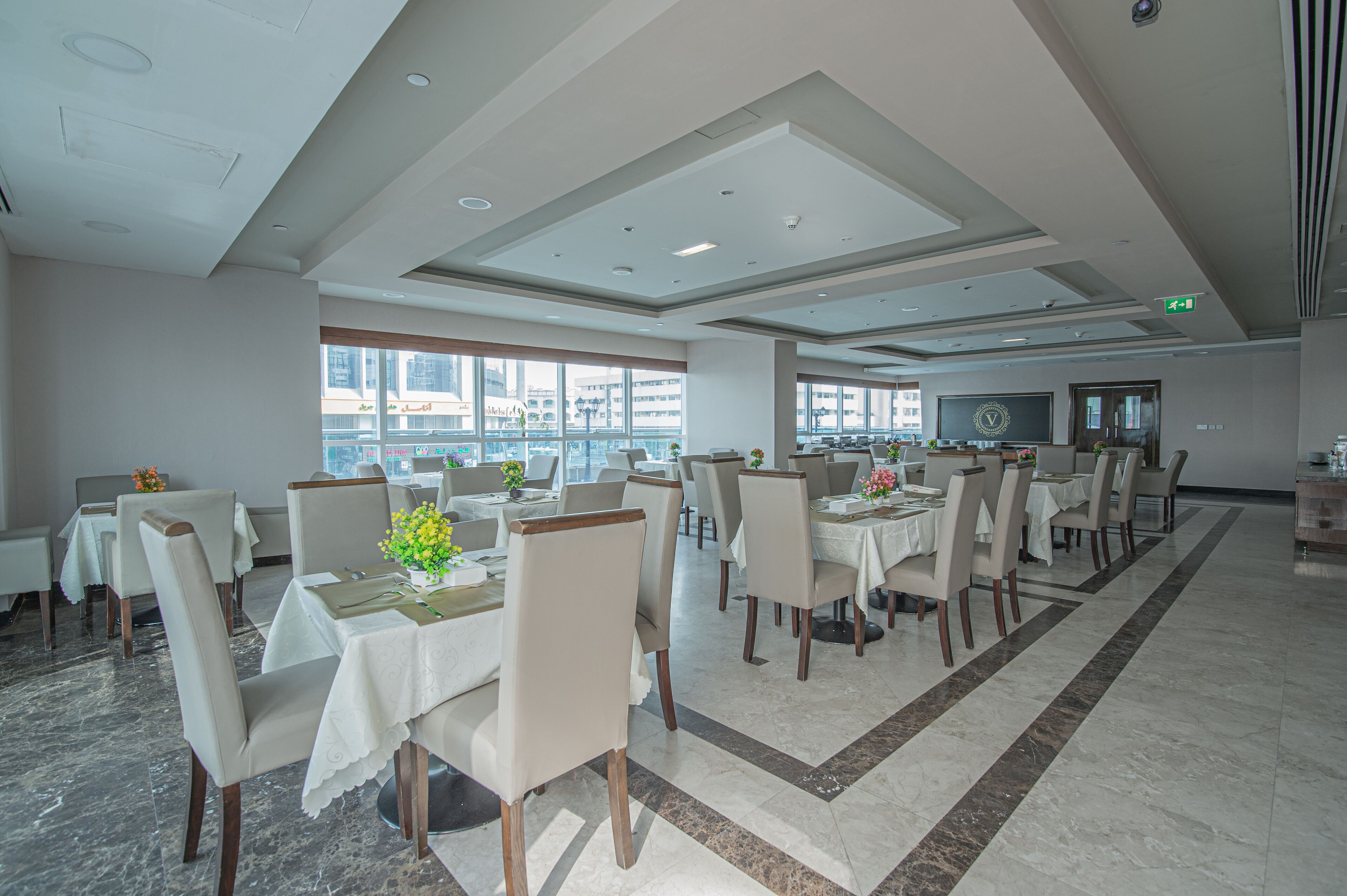 Vista Hotel Apartments Deluxe