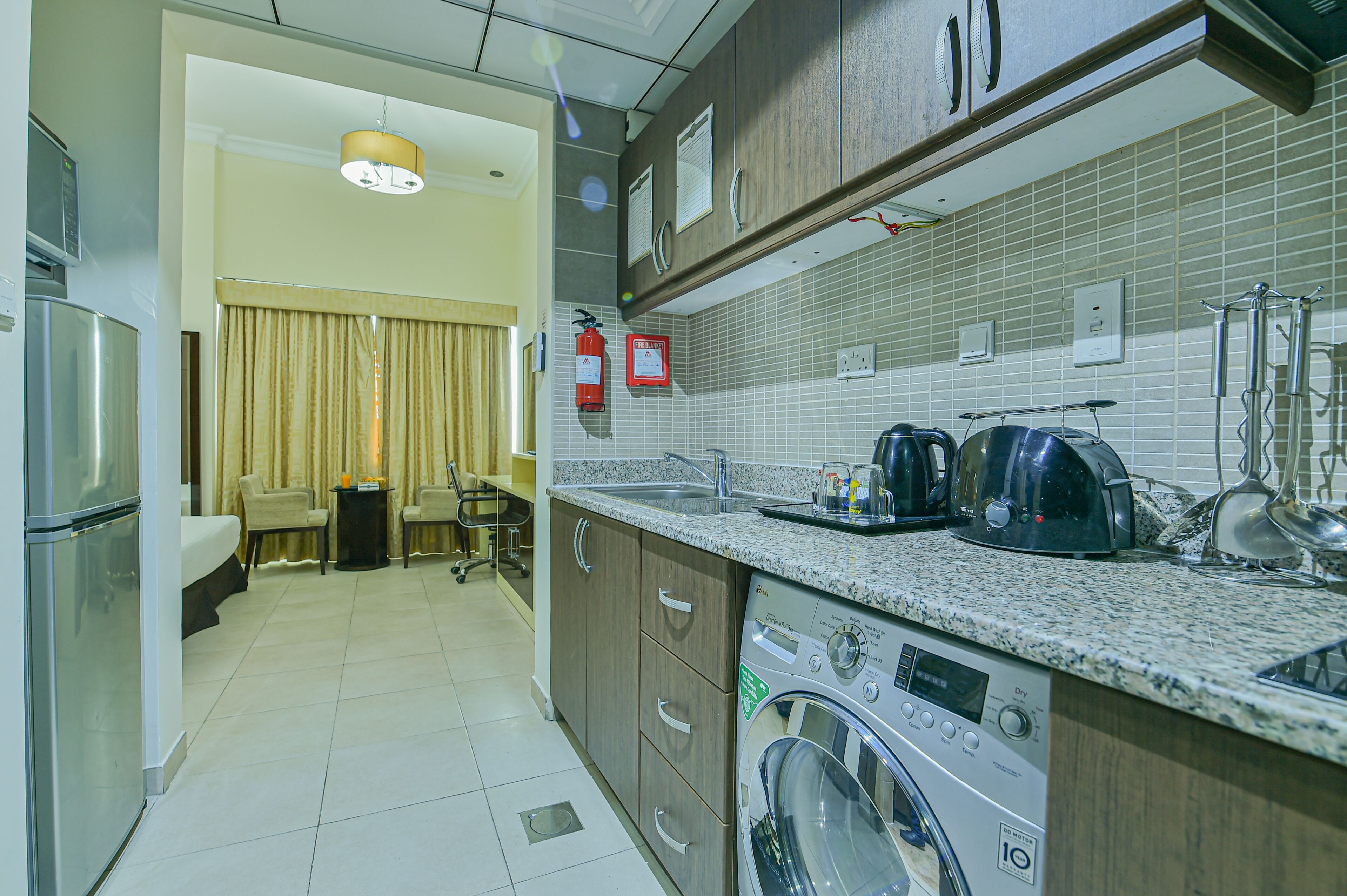 Vista Hotel Apartments Deluxe