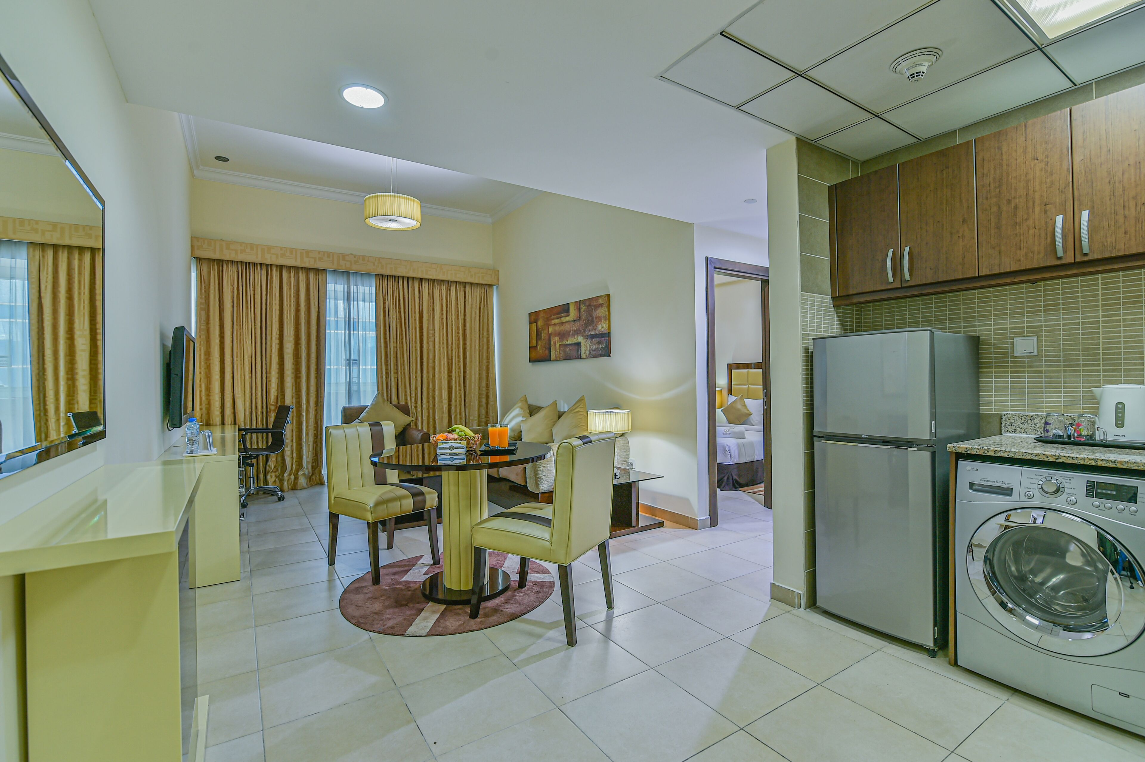 Vista Hotel Apartments Deluxe