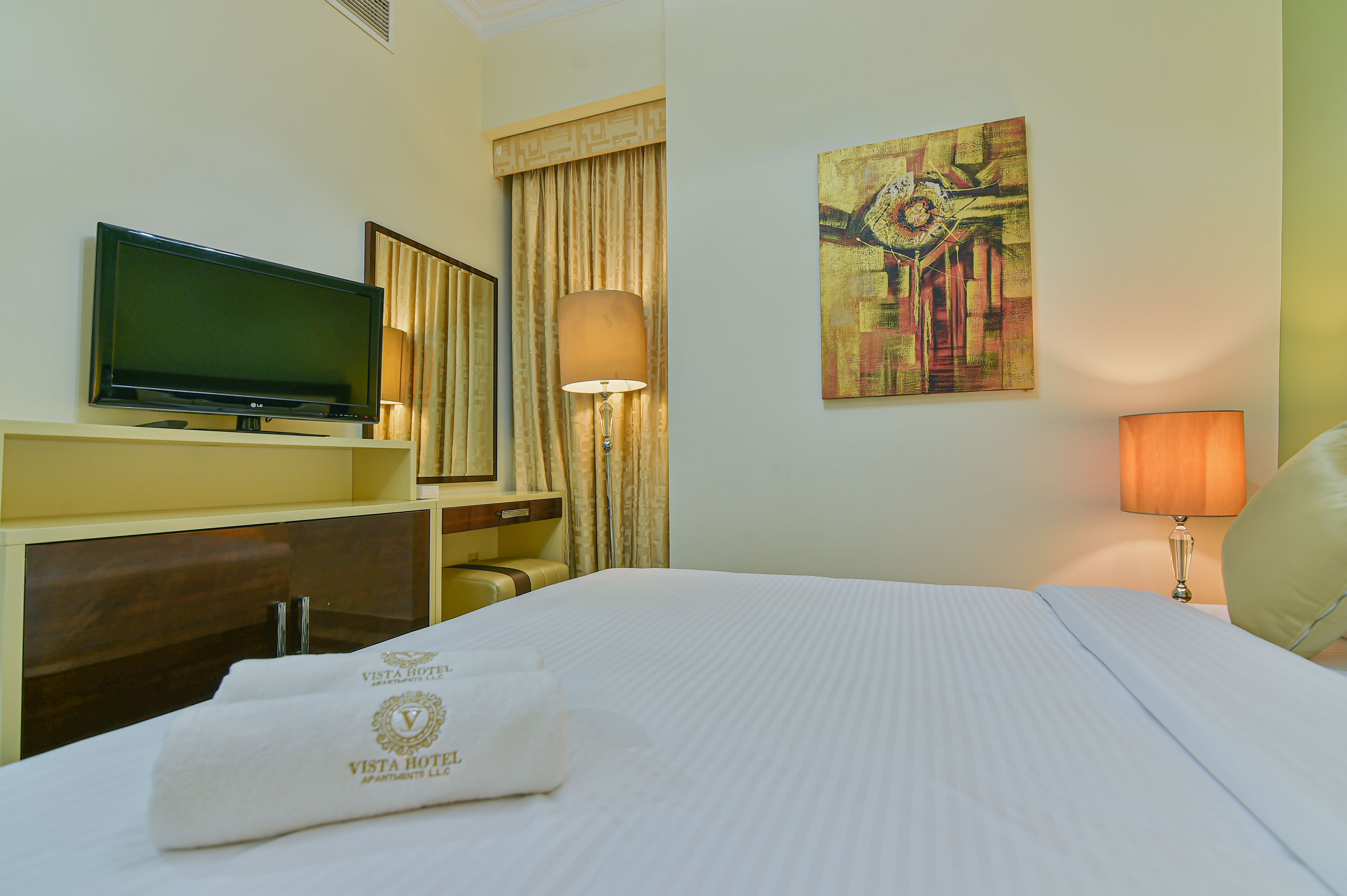 Vista Hotel Apartments Deluxe