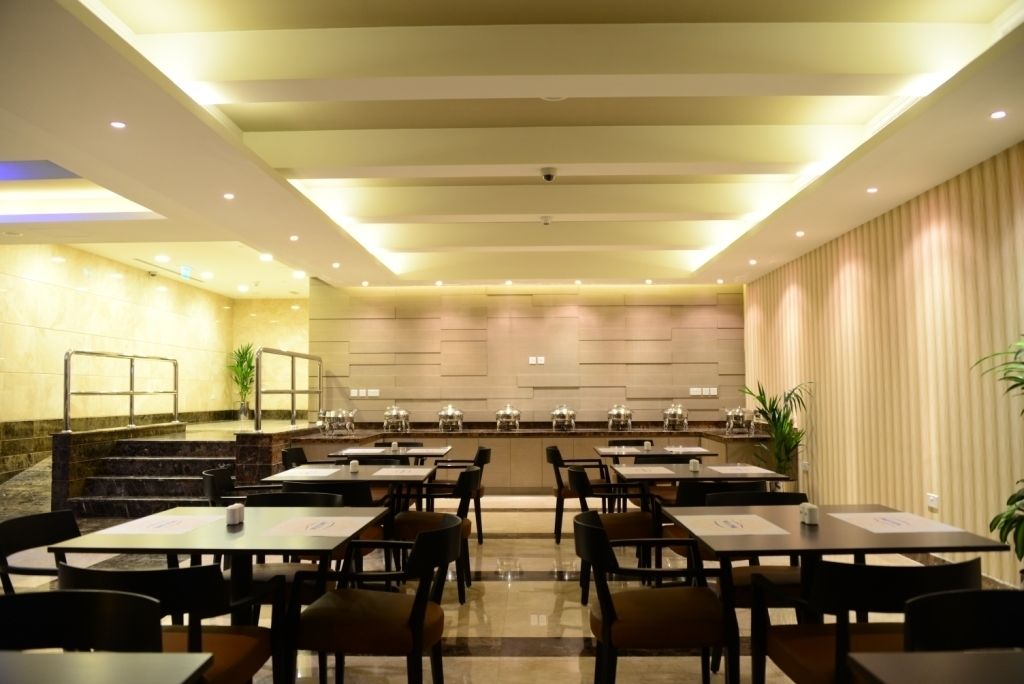 Vista Hotel Apartments Deluxe