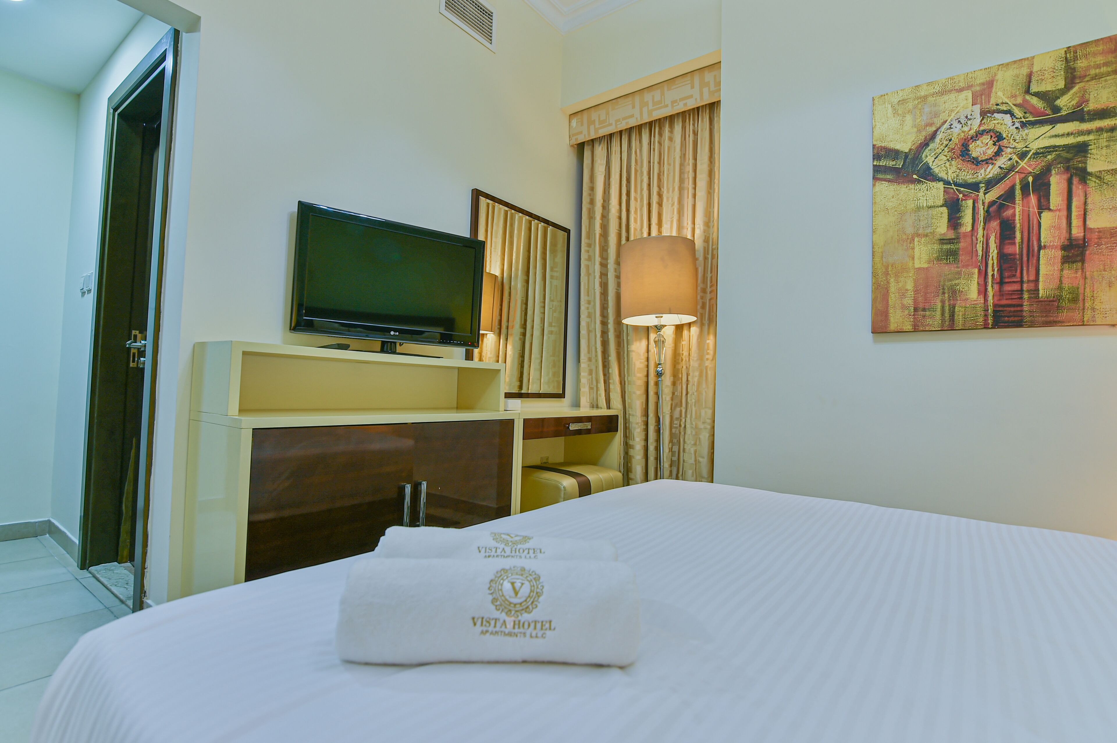 Vista Hotel Apartments Deluxe