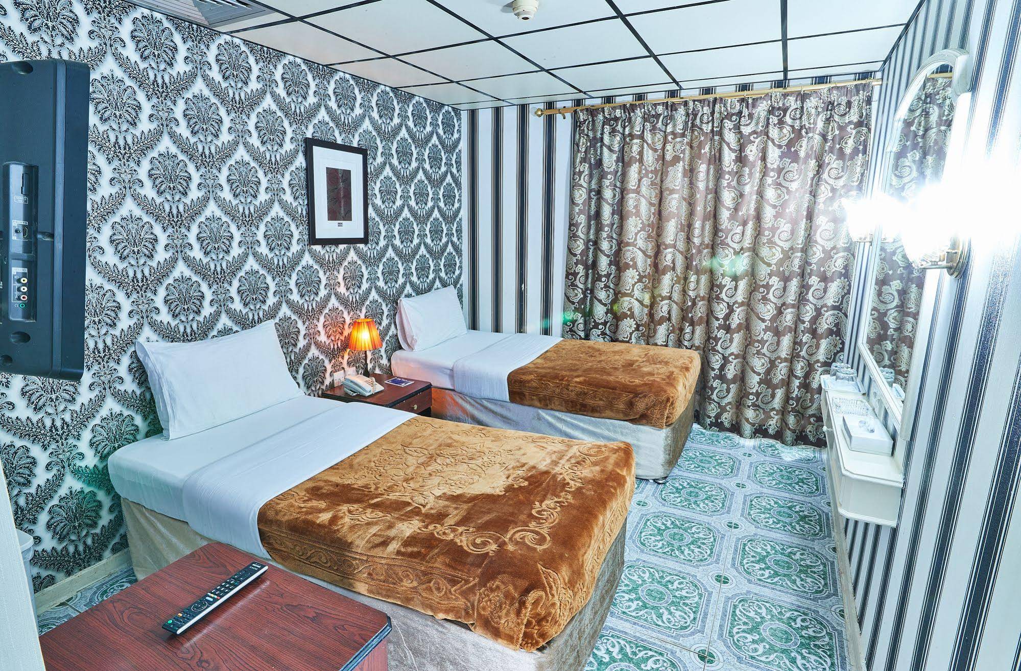 West Hotel