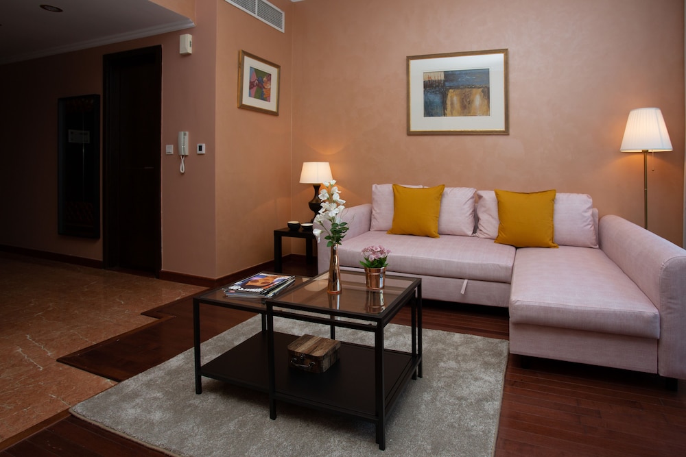West Tower by Hi Guests Vacation Homes
