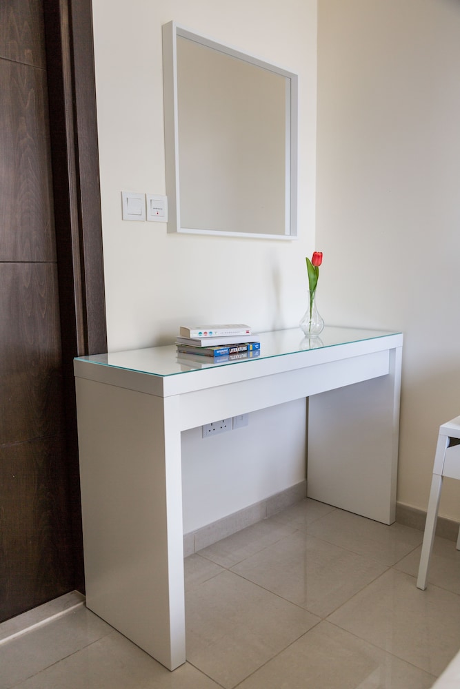 West Tower by Hi Guests Vacation Homes