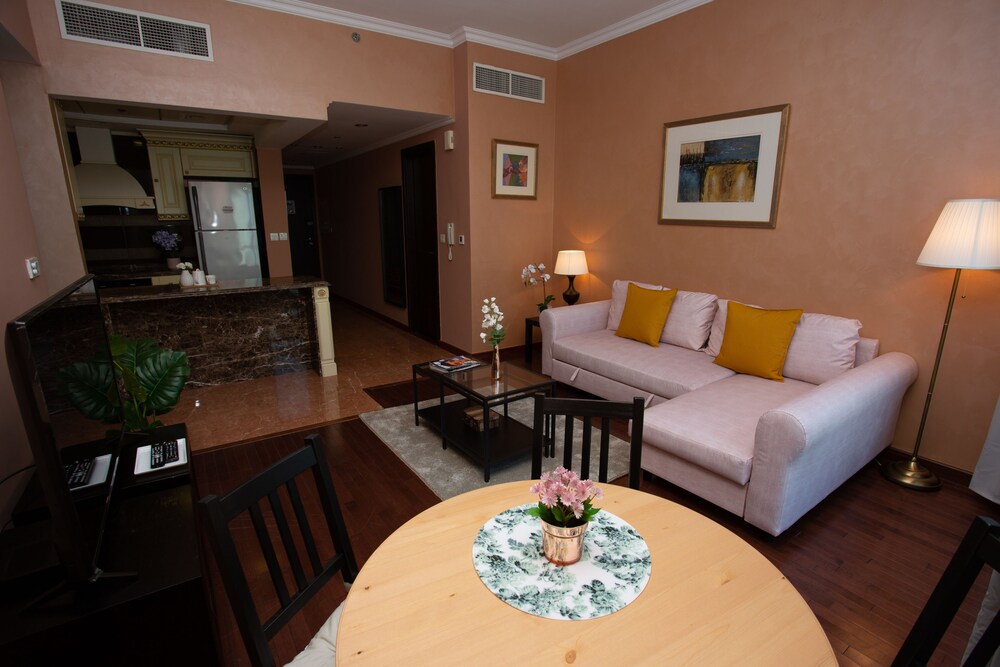 West Tower by Hi Guests Vacation Homes
