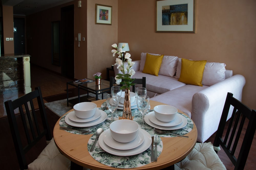 West Tower by Hi Guests Vacation Homes