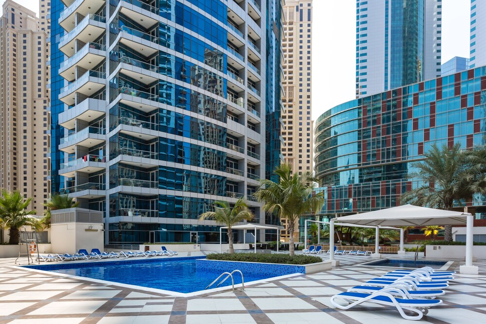 West Tower by Hi Guests Vacation Homes